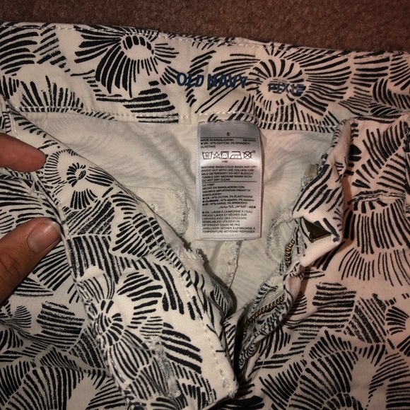 Patterned shorts - Picture 3 of 3